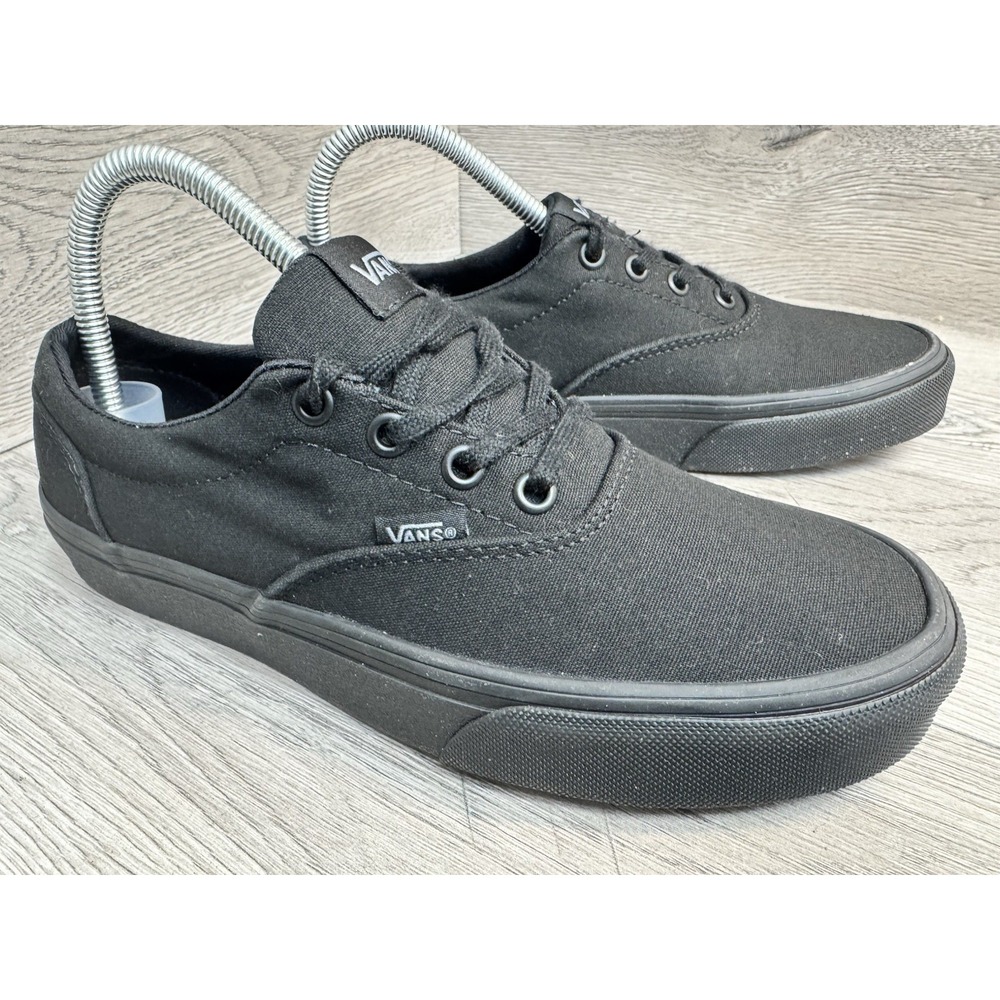 Vans Classic Shoes Womens 7.5 Casual Sneakers Low Top Skate Canvas Black